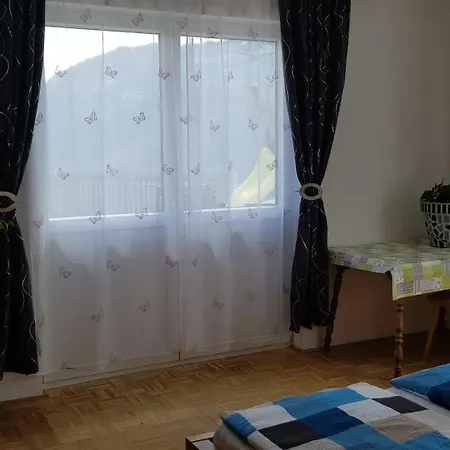 Stoffenhof דירה *